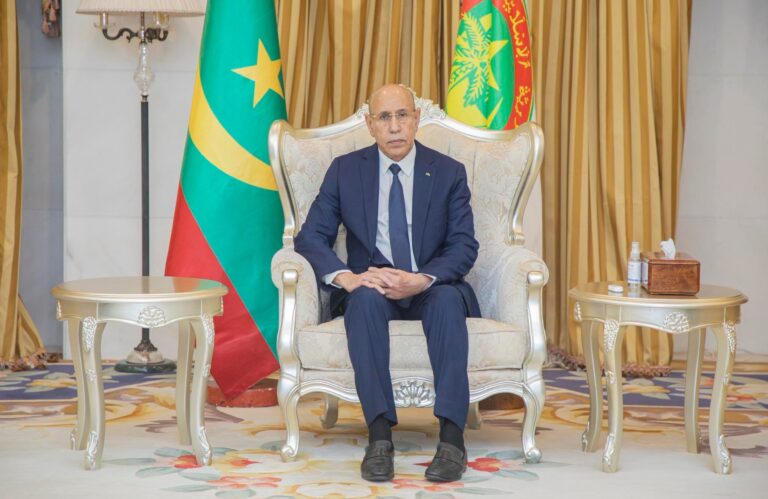 ولد الغزواني يهنئ سيدي ولد التاه على فوزه برئاسة البنك الإفريقي للتنمية
