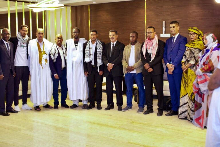 وسط احتفال رسمي وشعبي .. عودة الوفد الموريتاني المشارك فى أسطول الصمود إلي نواكشوط