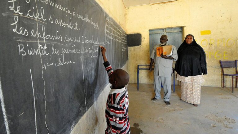 بعد توقف دام أسبوعين بسبب أزمة الوقود.. استئناف الدراسة في مالي ابتداءً من الاثنين