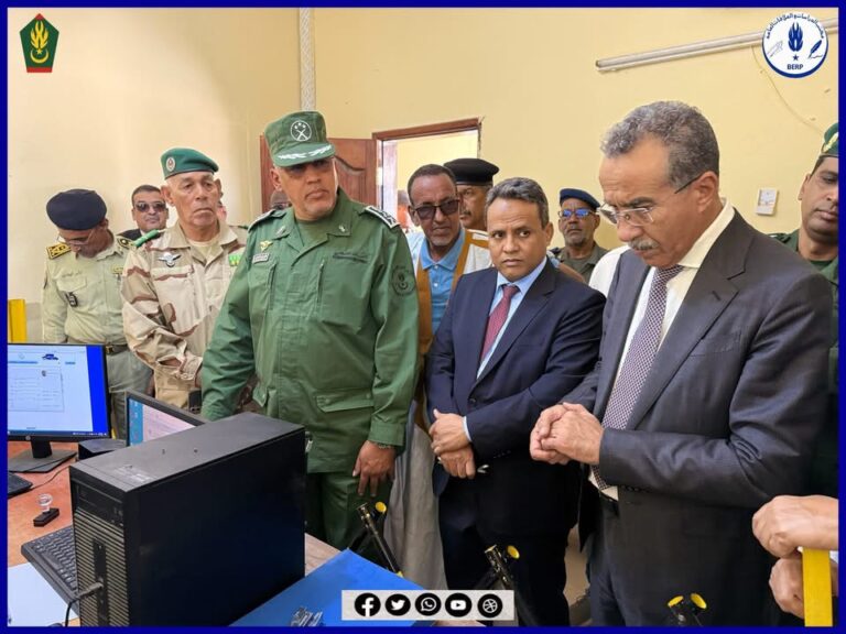 انواذيبو : وفد أمني يتفقد المعبر الحدودي بالكيلومتر 55 ويدشّن مصلحة الشرطة الفنية