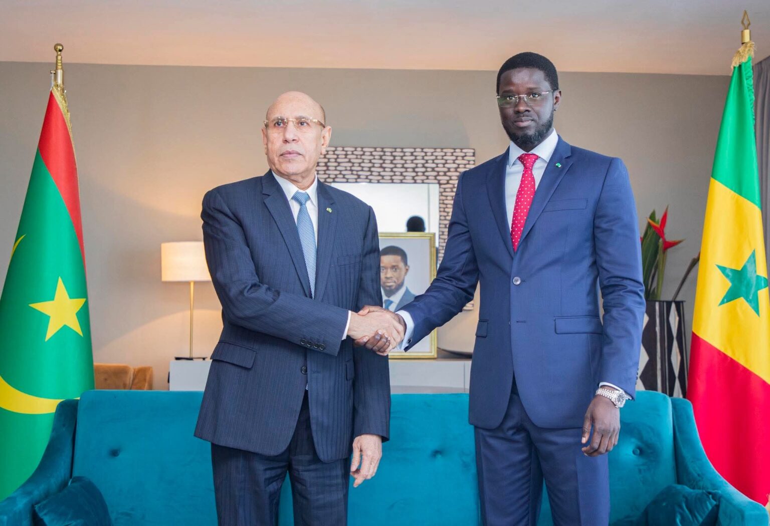 غزواني وافاي يستعرضان العلاقات الموريتانية السنغالية ويؤكدان على ضرورة تعزيزها