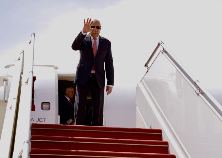 ولد الغزواني يتوجه إلي باريس فى زيارة دولة